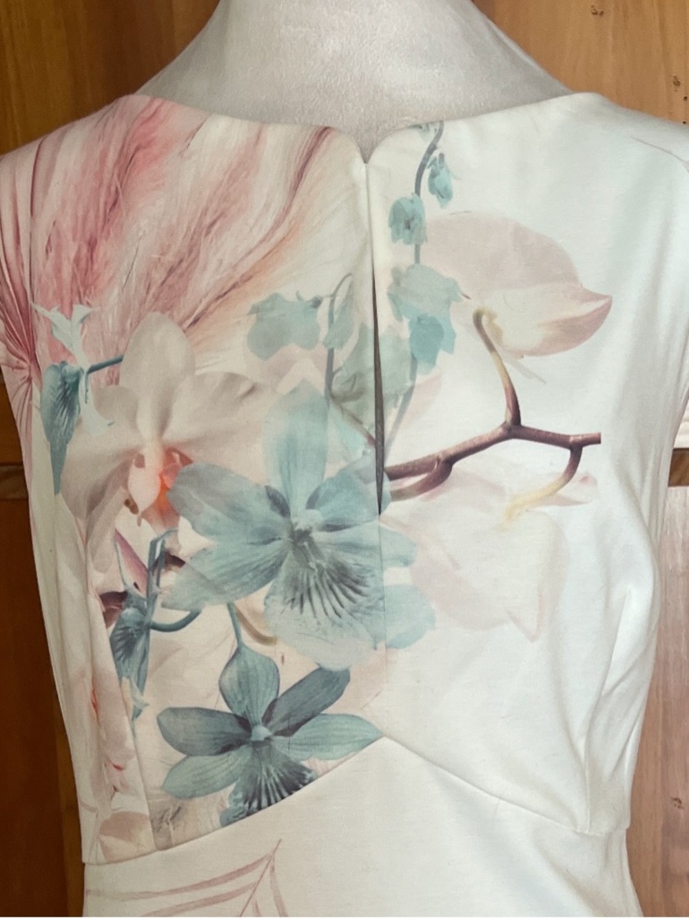 Ted Baker Soozie Floral Midi Sheath Dress with Pink & Blue Sz US 10 Or Ted Sz 4 - Picture 4 of 9